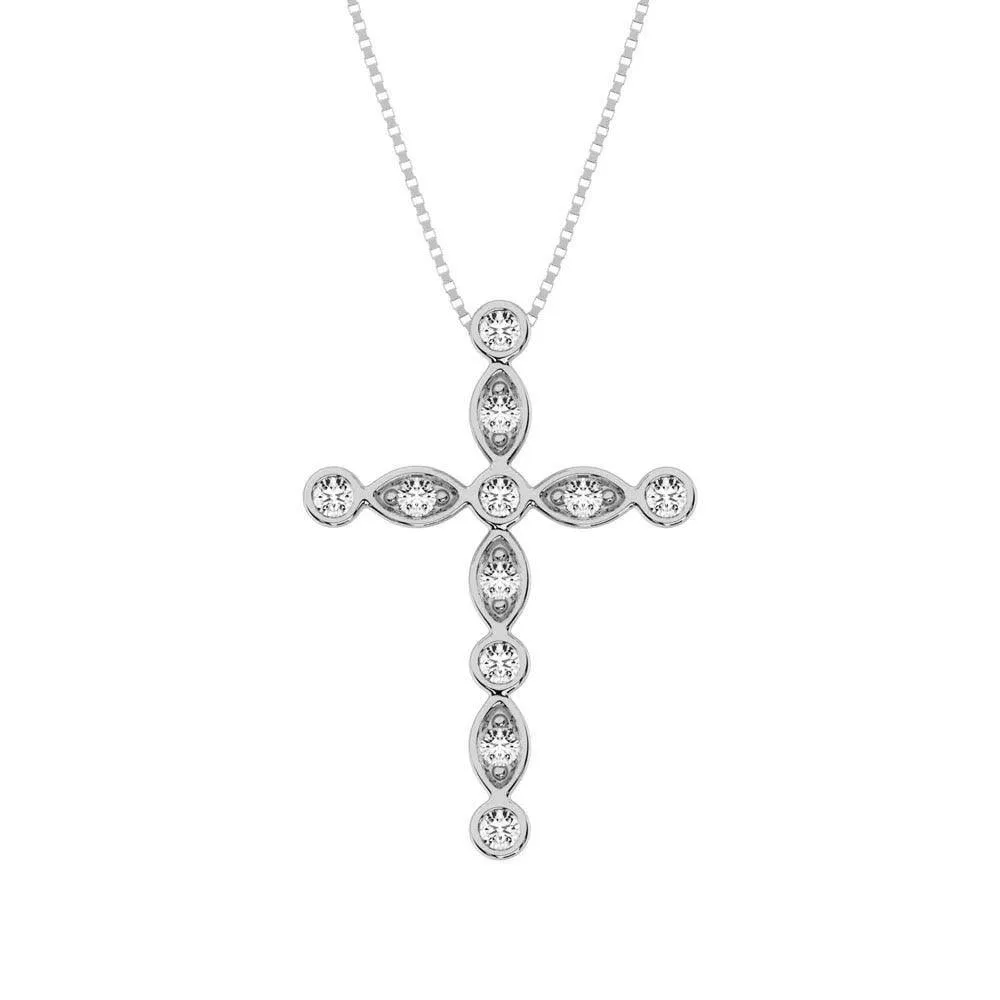 10K White Gold 1/6 Ct.Tw. Diamond Cross Pendant