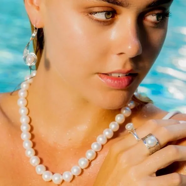 Classic Pearl Ring