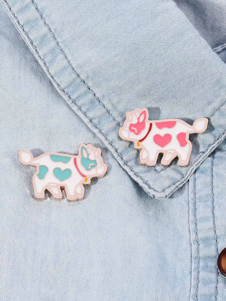 Cow Hat Brooch - B