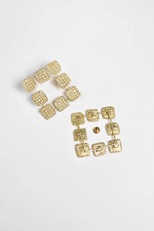 Miharu Vaikunta Studs