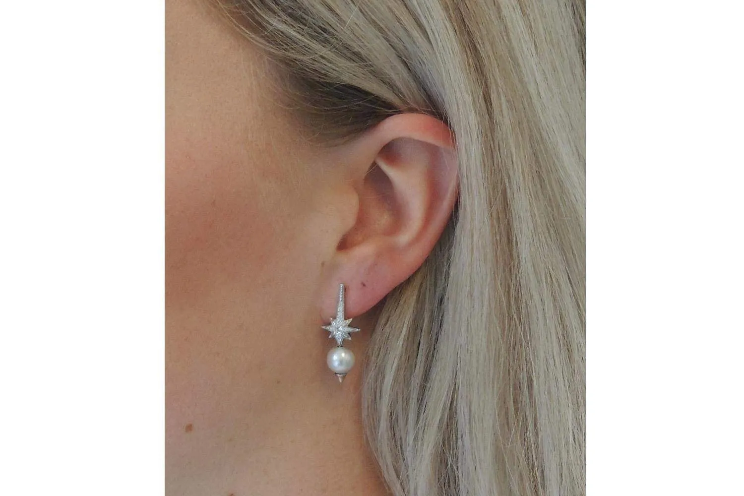 Star Pearl Earrings white gold